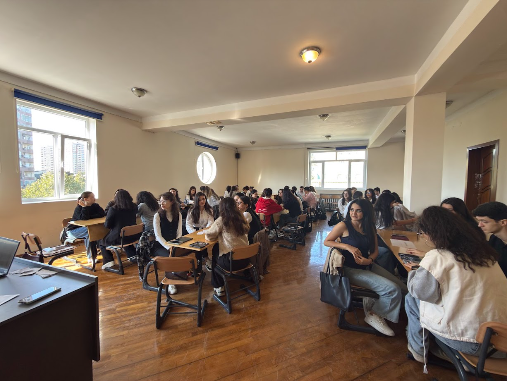 Global Olympiad Center könüllüləri üçün intellektual yarış keçirilib